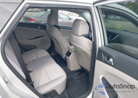 2017 Hyundai Tucson Value из США, поврежденный, VIN KM8J33A28HU558479